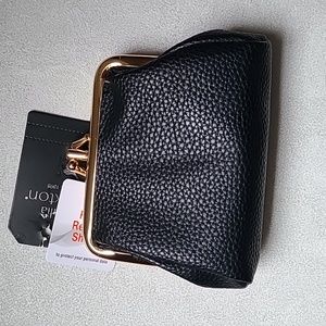 JULIA BUXTON WOMENS BLACK LEATHER "CHANGE PURSE" CLUTCH WITH RFID READER SHIELD